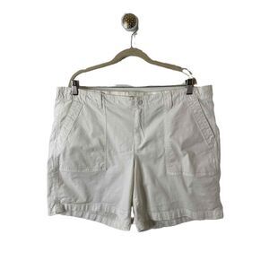 Gap Shorts Womens Size 20 White Girlfriend Chino Side Pockets Belt Loops Stretch